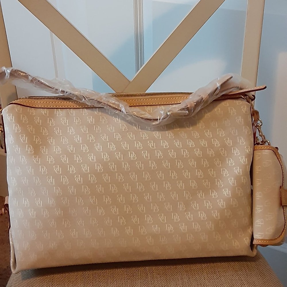 Vintage Leather Trimmed Signature Fabric Shoulder Bag w/Acc.